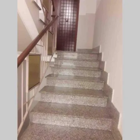 Apartamento Comodo In Zona E Strategica.