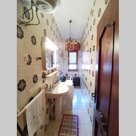 Apartamento Comodo In Zona E Strategica. Lamezia Terme