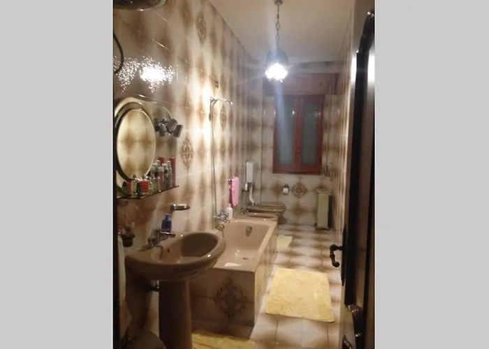 Comodo In Zona E Strategica. * Lamezia Terme